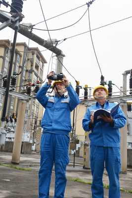 南方电网贵州都匀供电局全力保障全国“两会”期间电力供应